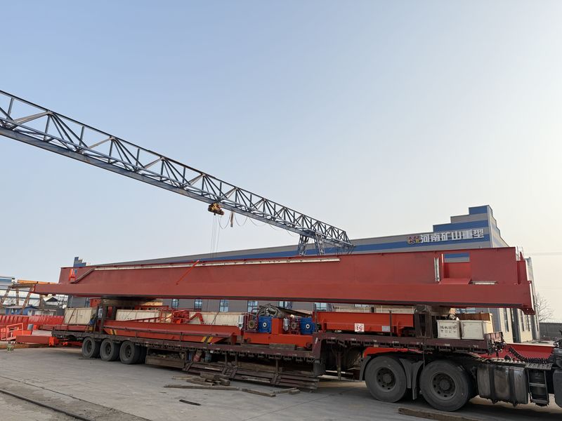 歐式雙梁QDX25/5T-22.5M、電動(dòng)單梁、電動(dòng)葫蘆整車(chē)發(fā)貨